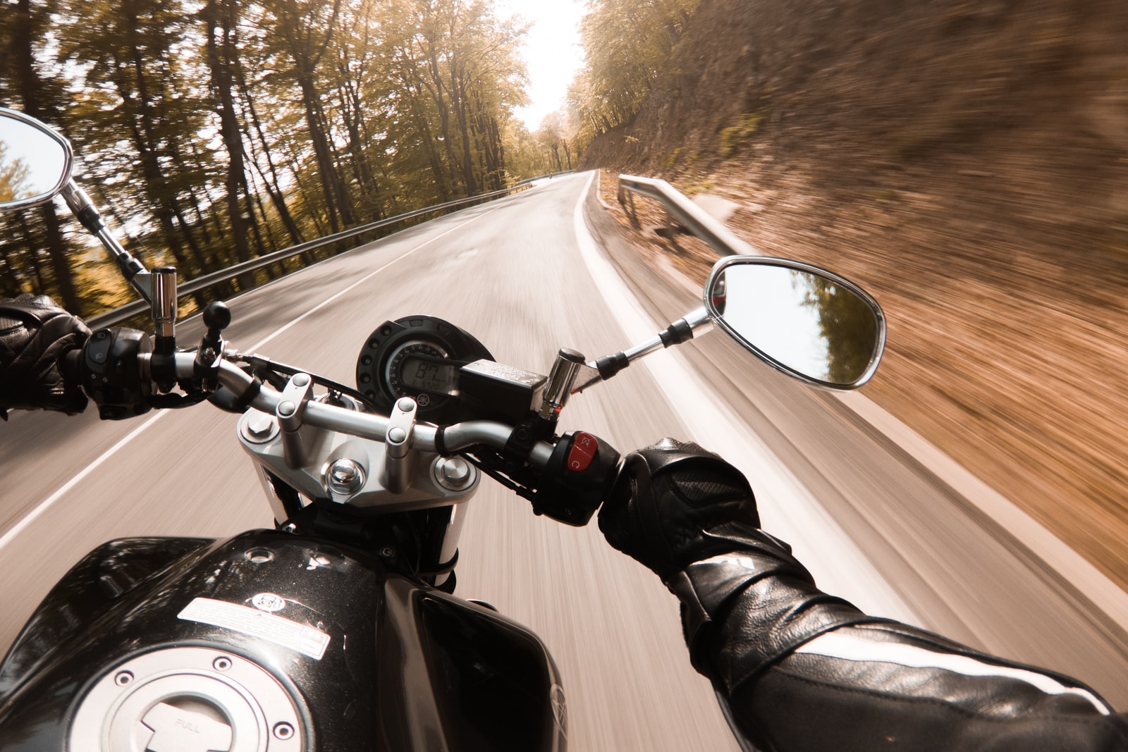 tips to staying safe and avoiding car accidents with motorcyclists